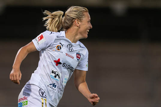 Rosengårds Mimmi Larsson jublar