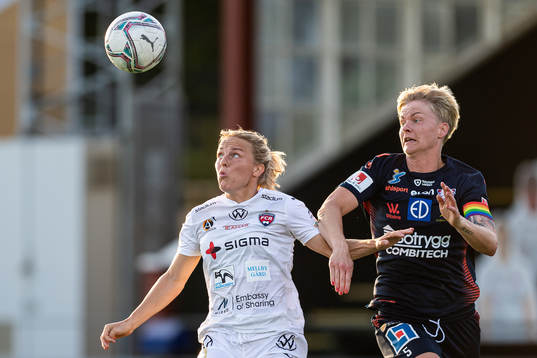 Rosengårds Mimmi Larsson mot Linköpings Nilla Fischer