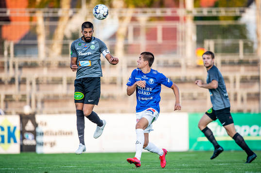 Västerås Sean Sabetkar mot Trelleborgs Carl Björk
