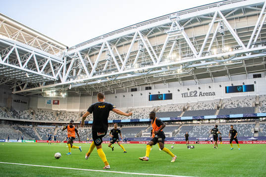 Mjällbys spelare värmer upp