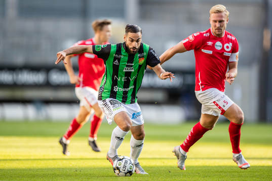 GAIS Mervan Celik och Degerfors Oliver Ekroth