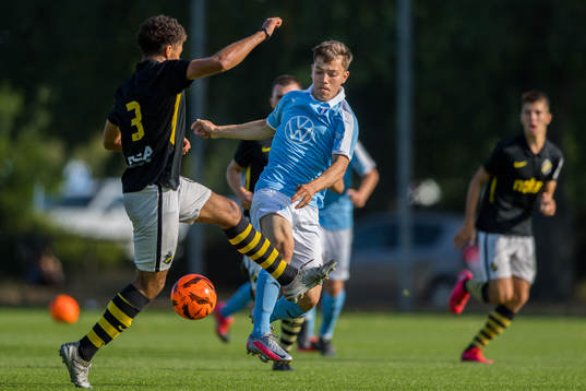 Malmö FFs Ajdin Avdic och AIKs Joshua Sivertsen