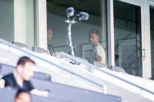 Malmö FFs Anders Christiansen på läktaren