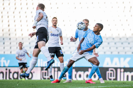 Malmö FFs Amin Sarr i samband med Malmö FFs bortdömda