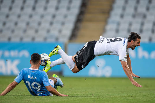Malmö FFs Erdal Rakip och Örebros Agon Mehmeti