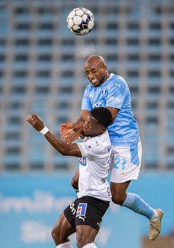 Malmö FFs Fouad Bachirou och Örebros Kevin Wright