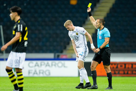 Östersunds Eirik Haugan får en varning