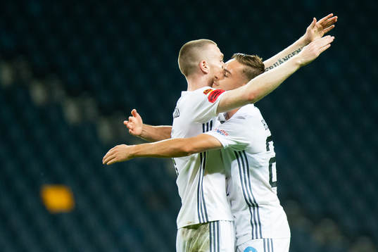 Östersunds Thomas Isherwood och Felix Hörberg jublar