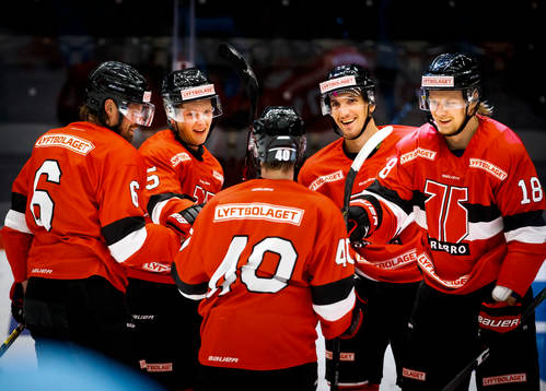 Örebros Hockey Gustav Backström gör 3-0 och jublar med