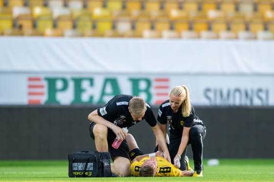 Elfsborgs Jesper Karlsson får vård
