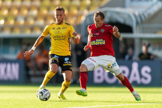 Elfsborgs Jesper Karlsson och Falkenbergs Anton Wede