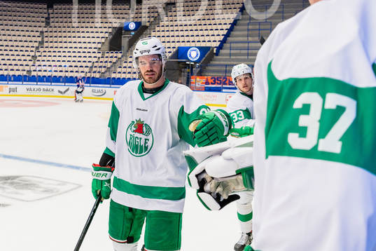 Rögles Eric Gelinas jublar