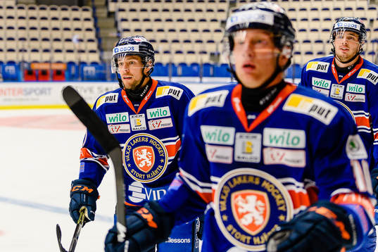 Växjös Robert Rosén jublar