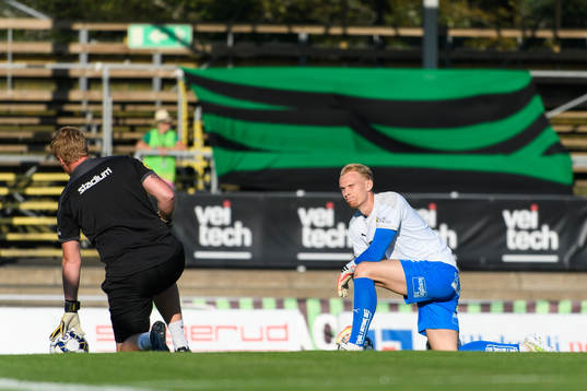 Häckens målvakt Pontus Dahlberg före fotbollsmatchen i