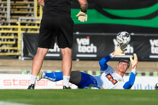 Häckens målvakt Pontus Dahlberg före fotbollsmatchen i