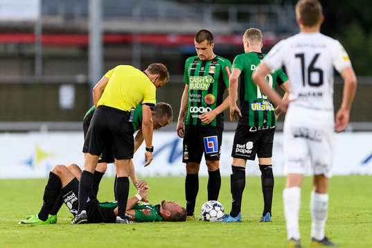 Varbergs Albert Ejupi har ont