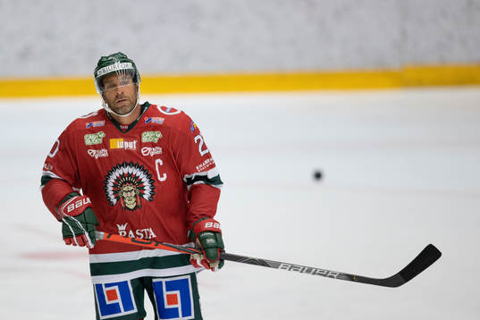 Frölundas Joel Lundqvist innan träningsmatchen i ishockey