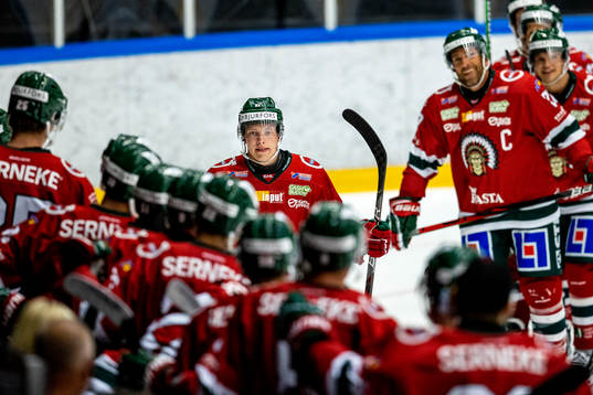 Frölundas Karl Henriksson jublar