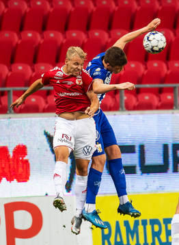 Kalmars Sebastian Ring och IFK Göteborgs Emil Holm