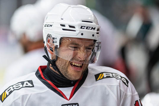 Malmö Redhawks Pathrik Westerholm har ont