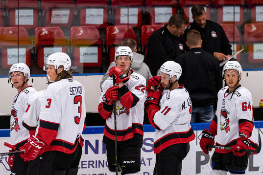 Malmö Redhawks spelare och ledare deppar