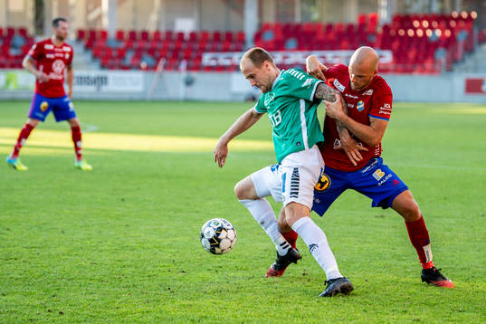 Brages Anton Lundin och Östers Jonathan Drott