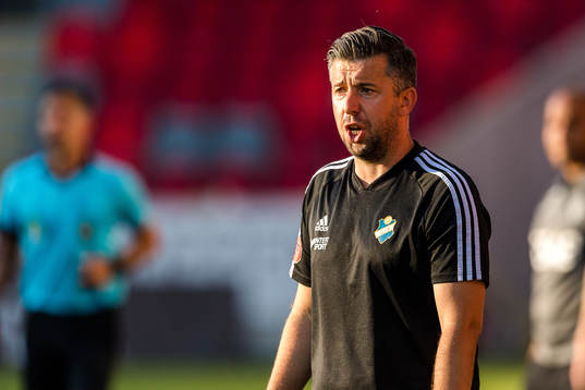 Östers tränare Dennis Velic
