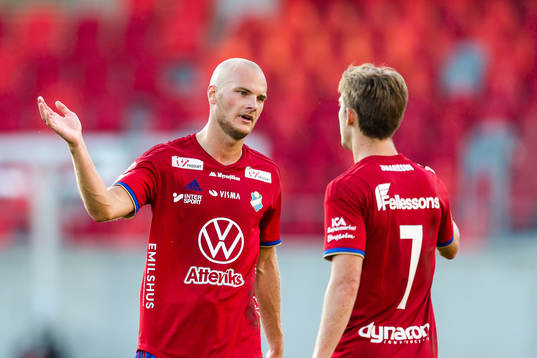 Östers Jonathan Drott jublar