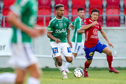 Brages Seth Kanteh Hellberg och Östers Mattias Pavic