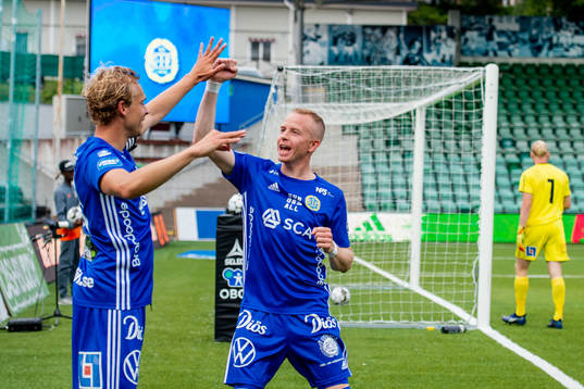 Sundsvalls Pontus Engblom och Tobias Eriksson jublar