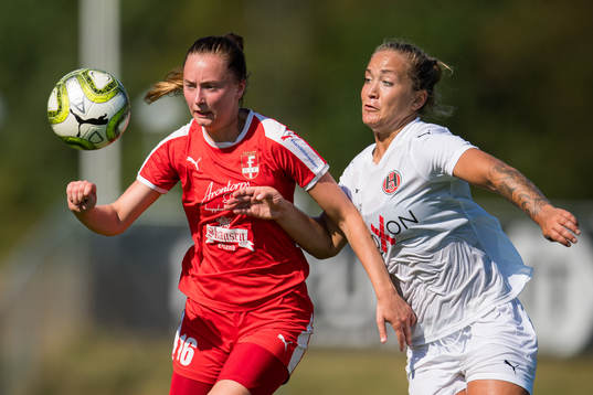 Färjestadens Hilda Nilsson och Hittarps Marielle Karlsson