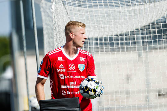 Umeås målvakt Viktor Frodig