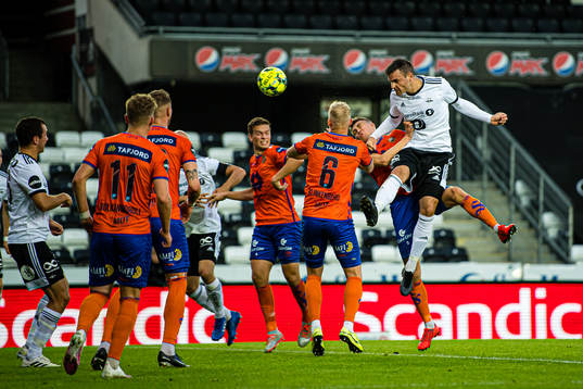 Dino Islamovic of Rosenborg scores the 1-2 goal