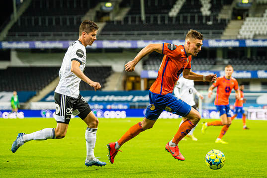 Torgeir Børven of Rosenborg and Daniel Leo Gretarsson