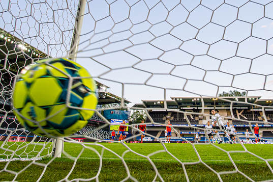 Dino Islamovic of Rosenborg scores the 1-1 goal