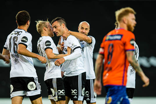 Dino Islamovic of Rosenborg celebrates