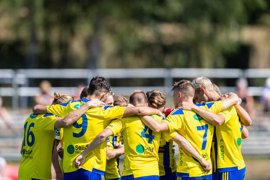 Eskilsminnes spelare samlas