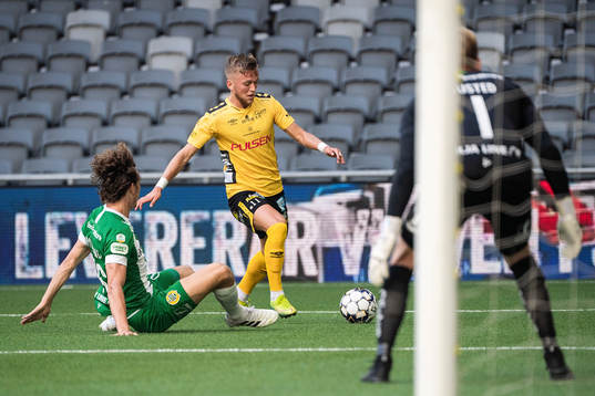 Hammarbys Kalle Björklund och Elfsborgs Jesper Karlsson