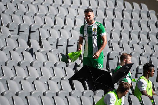 Hammarbys Imad Khalili på bänken