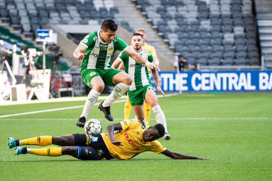 Hammarbys Paulinho och Elfsborgs Joseph Okumu