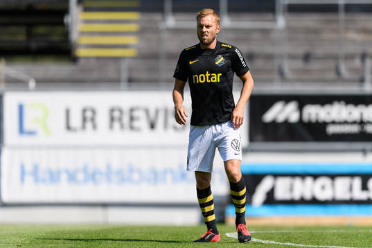 s Sebastian Larsson före fotbollsmatchen i Allsvenskan