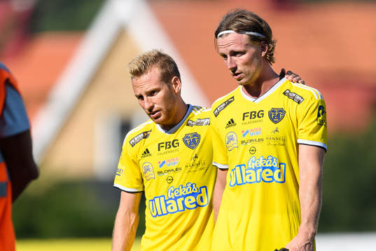 Falkenbergs Tobias Englund och Carl Johansson deppar