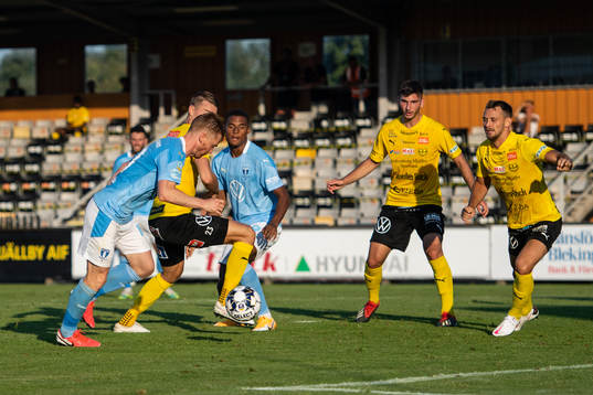 Malmö FFs Anders Bleg Christiansen gör 2-2