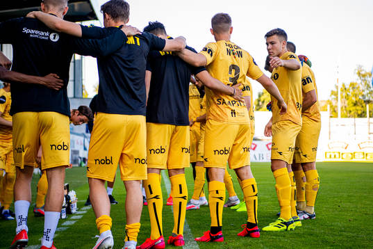 Fredrik André Bjørkan and teammates of Bodø/Glimt