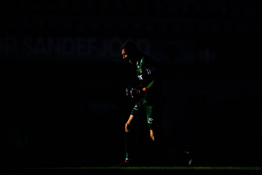 Goalkeeper Nikita Haikin of Bodø/Glimt reacts