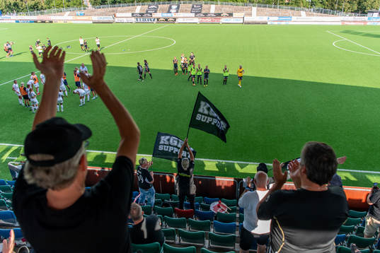 Bläddra bland fler bilder av Fotboll, Damallsvenskan, Kopparbergs/Göteborg - Umeå