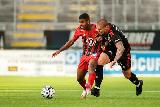 Östersunds Nebiyou Perry och Kalmars Douglas Bergqvist