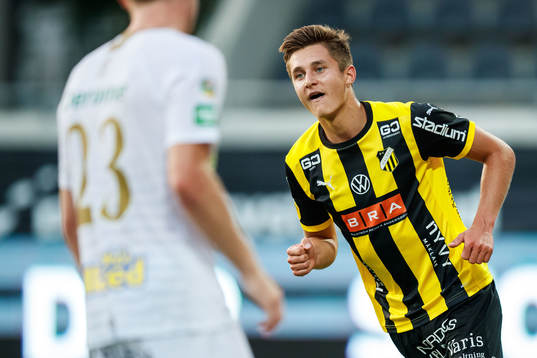 Häckens Leo Bengtsson jublar