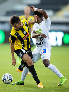 Häckens Daleho Irandust och Varbergs Adama Fofana