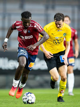 Örgrytes Mohamed Said Adan före Jönköpings Jetmir Haliti